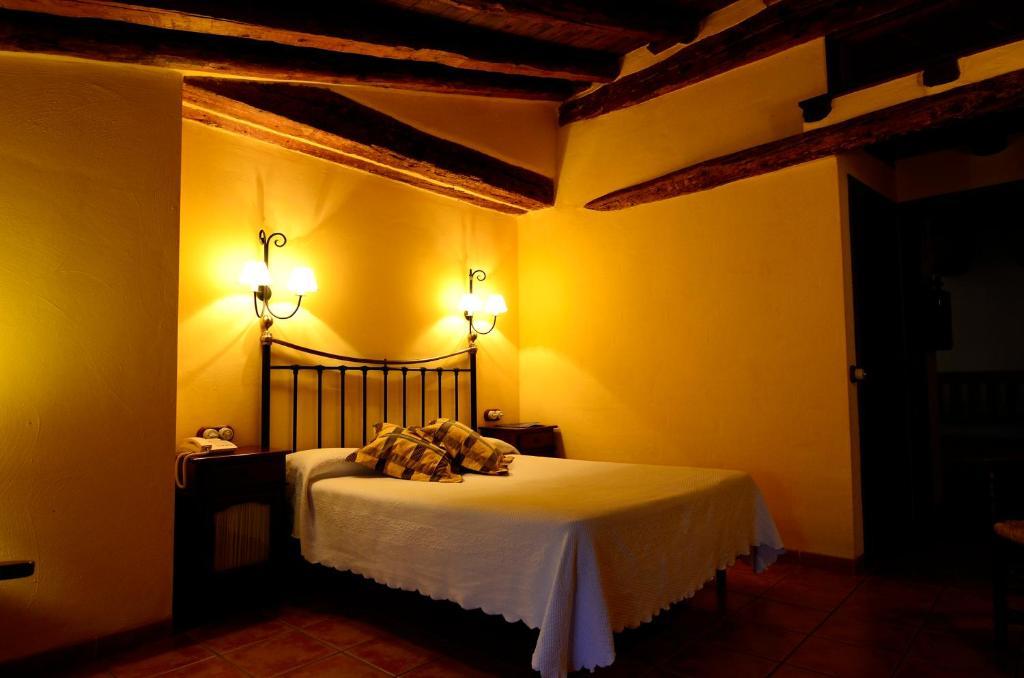 Caseron De La Fuente Albarracin Room photo