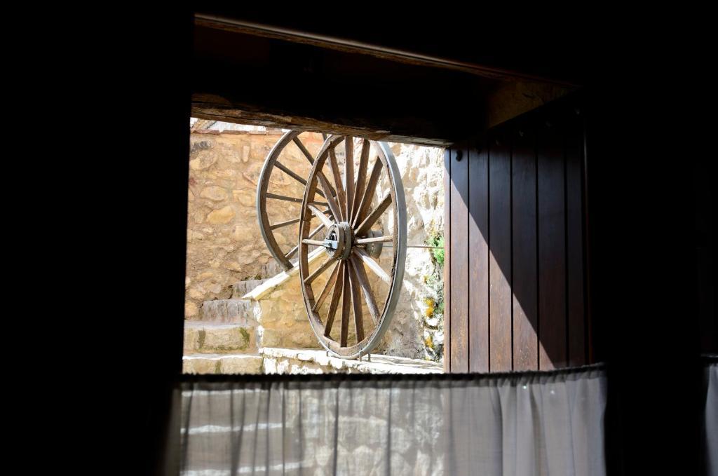 Caseron De La Fuente Albarracin Exterior photo